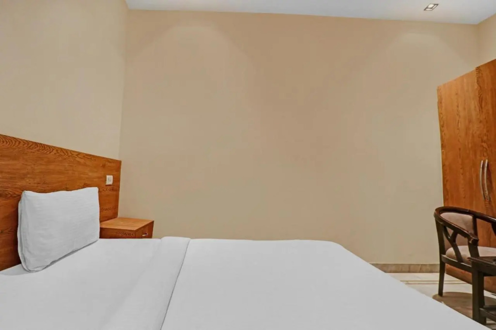 Hotel Good Luck by JMD Group