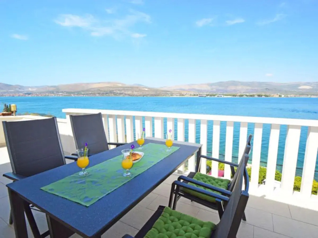 Apartment Mornar Trogir/Arbanija 18591
