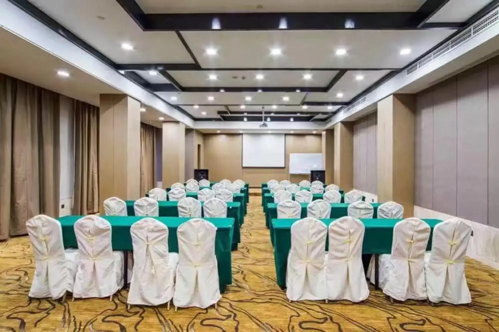 Xierdun Yixuan Hotel