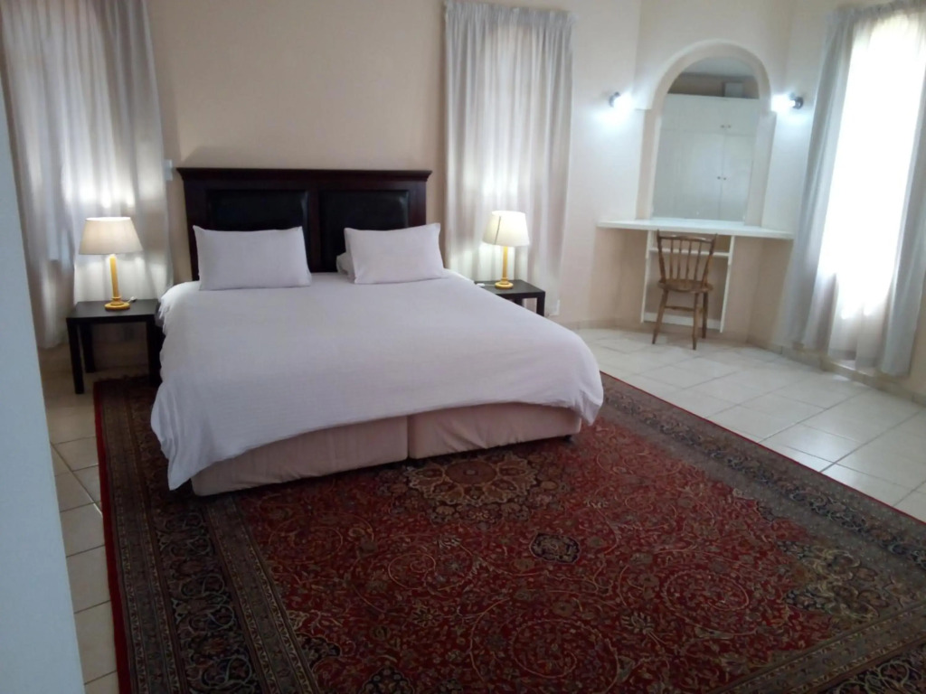 Jacaranda Self Catering Apartments