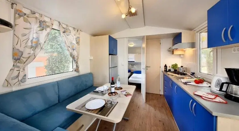 Albatross Mobile Homes on Camping Bi Village