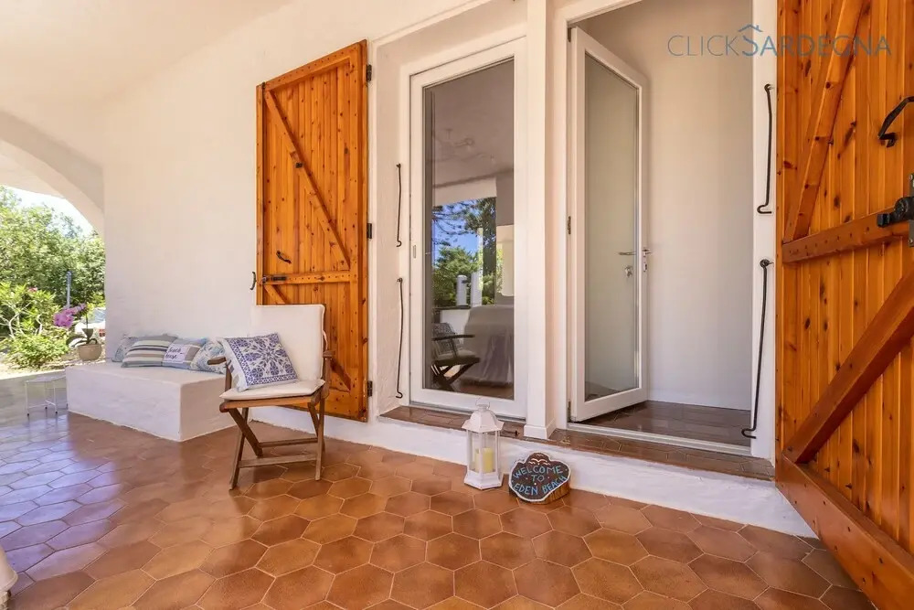Sea View Villa for 11 People With Enclosed Park Near the Beach
