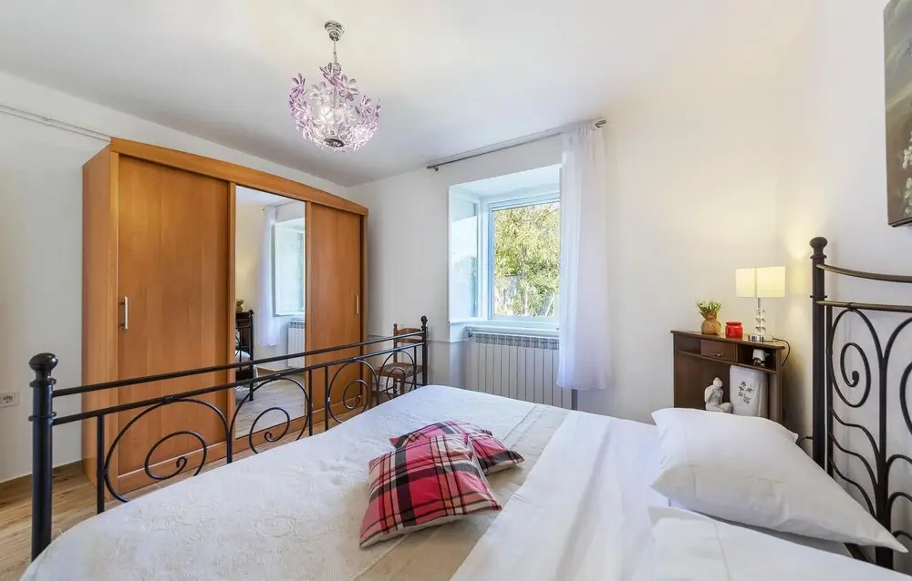Awesome Home in Loborika With 2 Bedrooms and Wifi