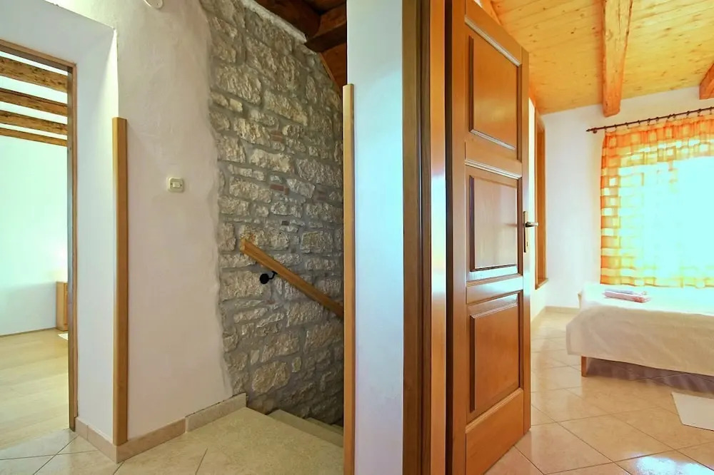 Apartments Silvano Radosi