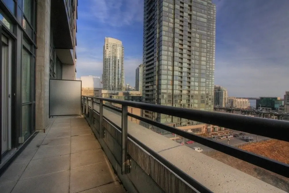 Luxury Downtown Water Front Condo offered by Short Term Stays