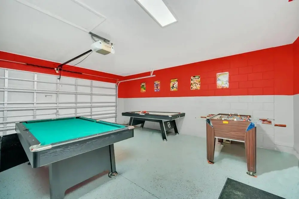 6BR Pool Villa Minutes From the Parks