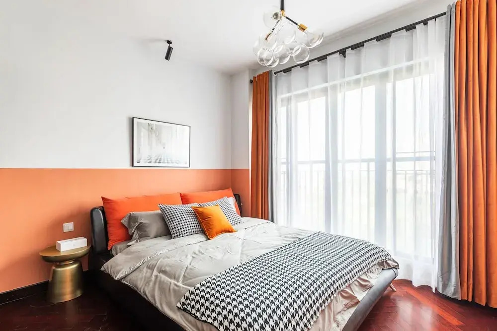Locals Boutique Apartment  Huafa  No.10