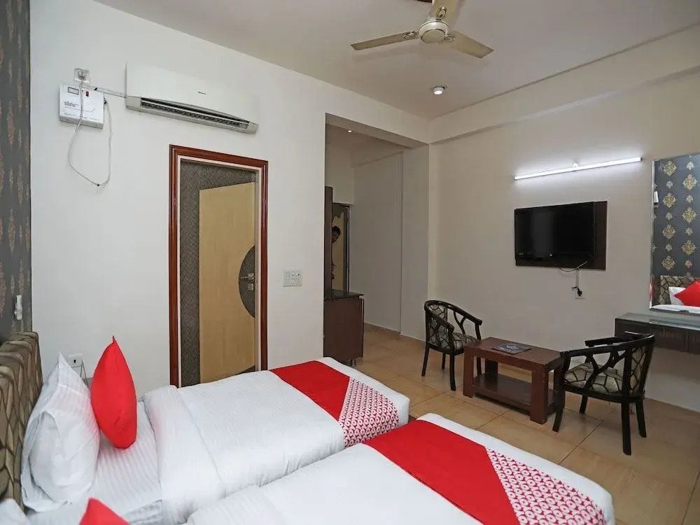 OYO 17257 Stay Inn