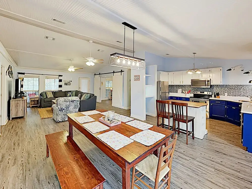813 Cabana Beach House by RedAwning
