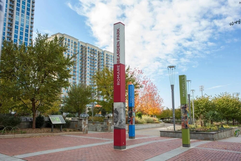 FRONTDESK Cedar Flats Apts Uptown Charlotte