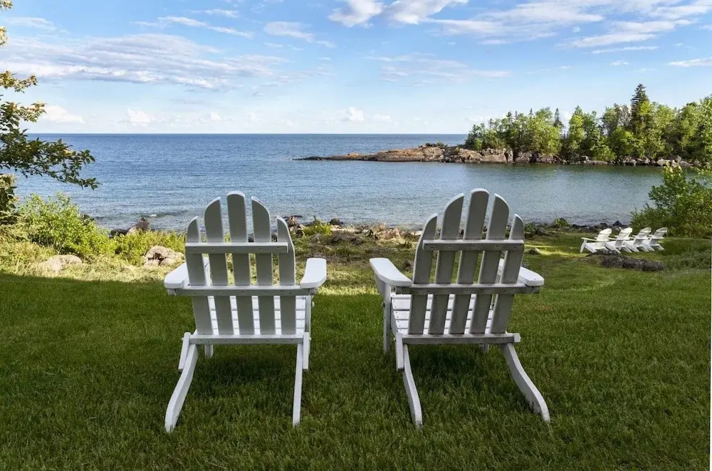 Cove Point Lodge