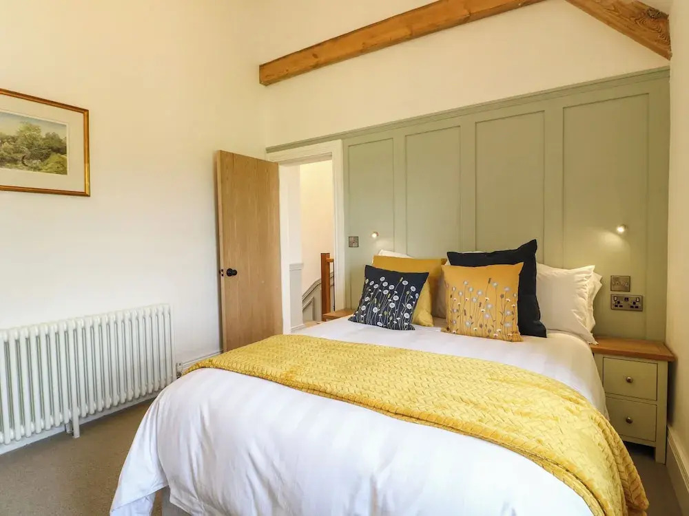 Upper Hurst Farmhouse