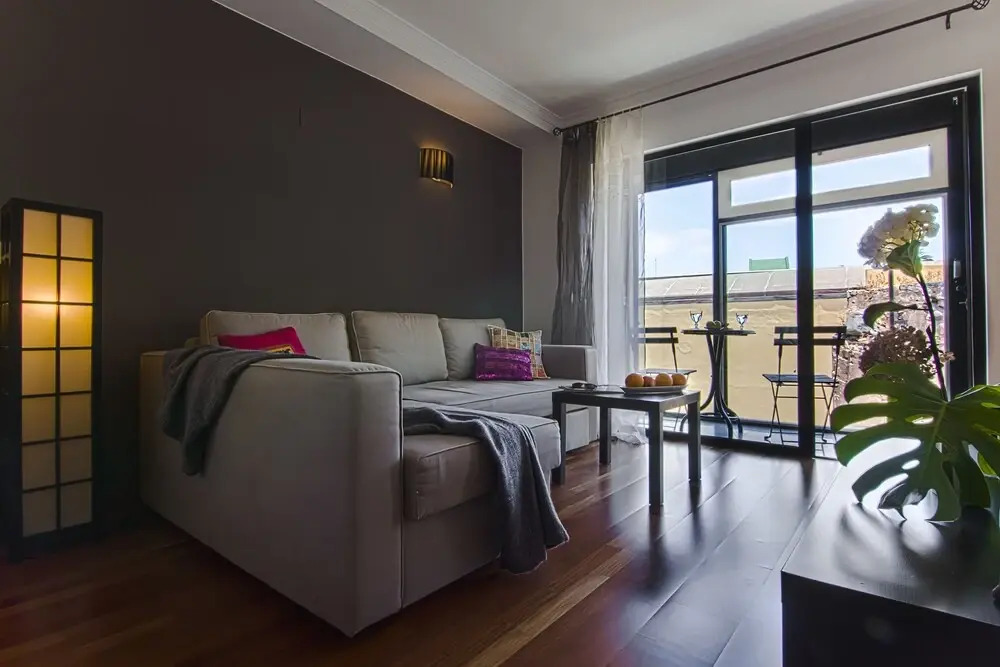 Castillo Apartments