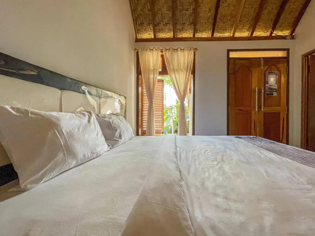 Aira Homestay Near Pantai Kuta Mandalika