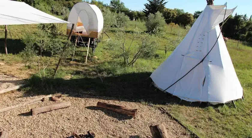 Tipis des Oliviers