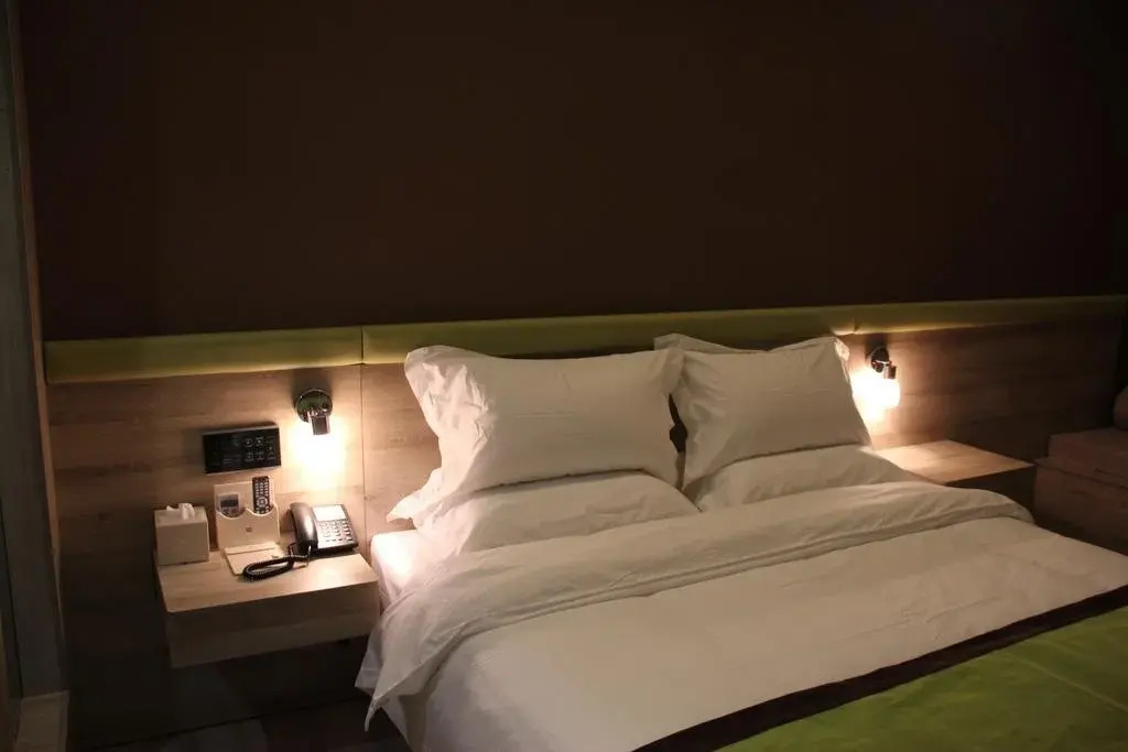Apple Hotel