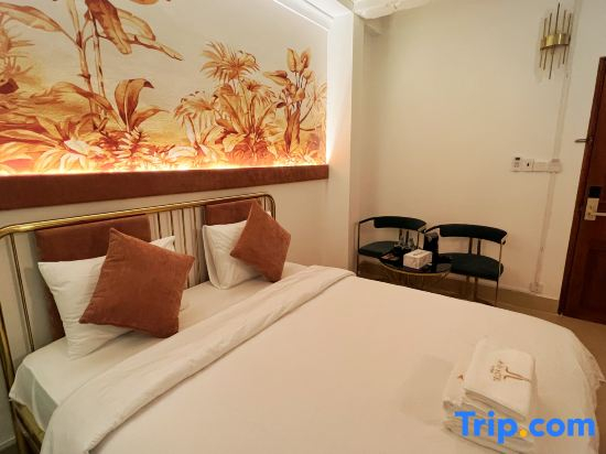 WISELY Hotel