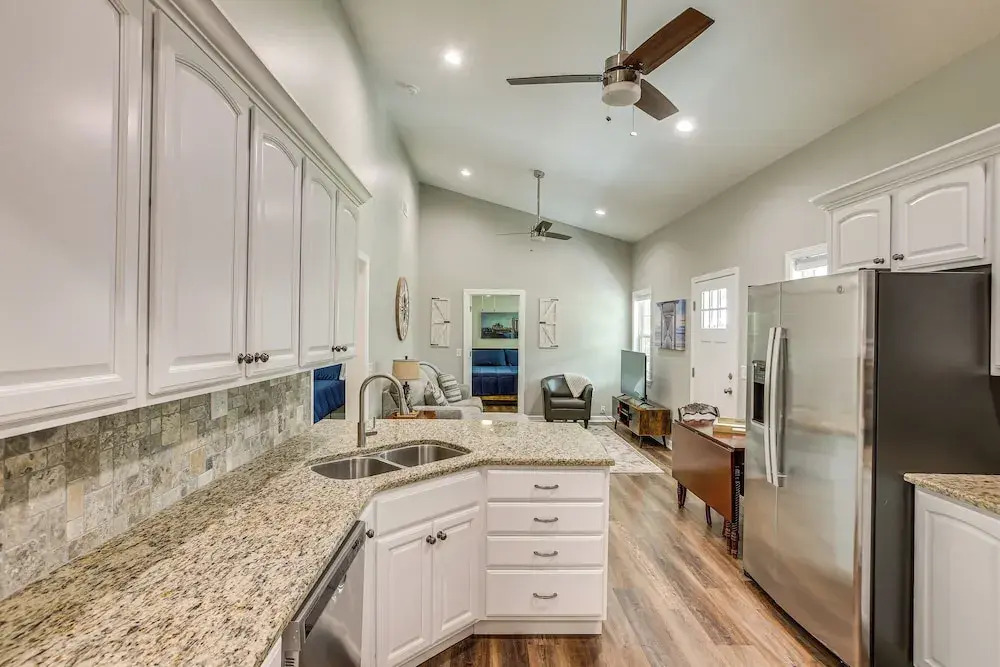 1/2 Mi to Kentucky Downs: Franklin Home w/ Patio!