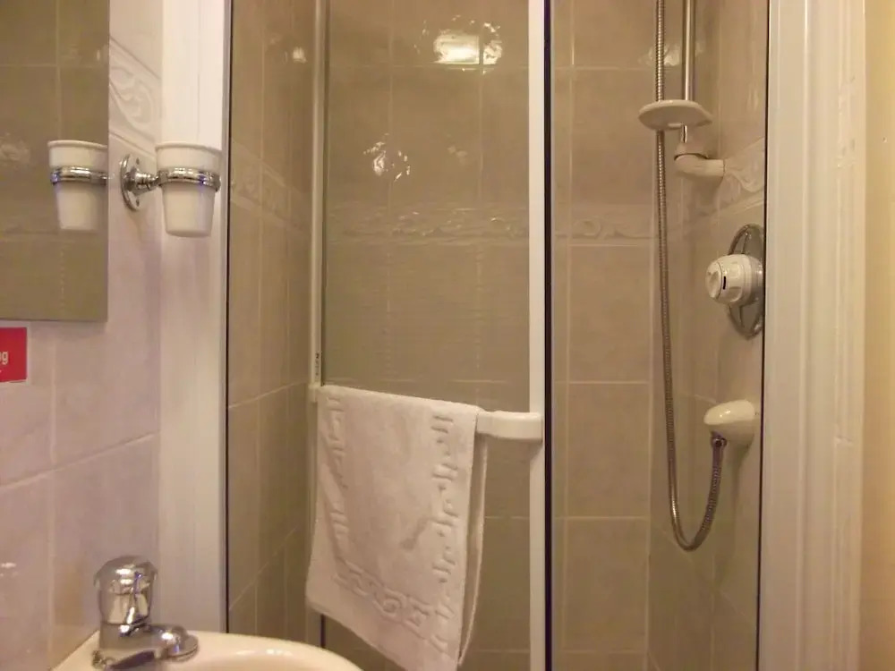 Holmlea Guest House