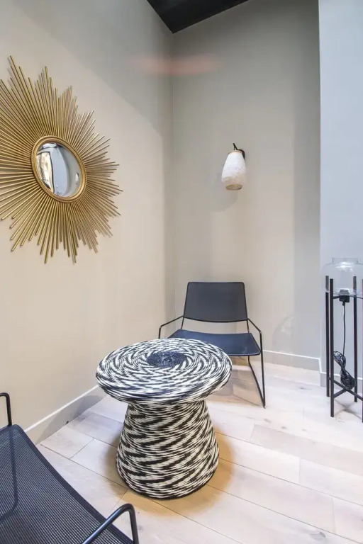 Luxury Apartment in Paris - République