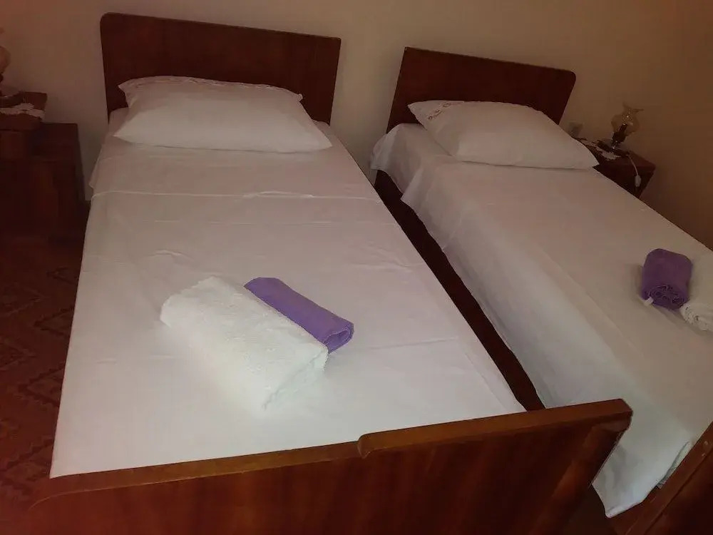 Rooms Brezak
