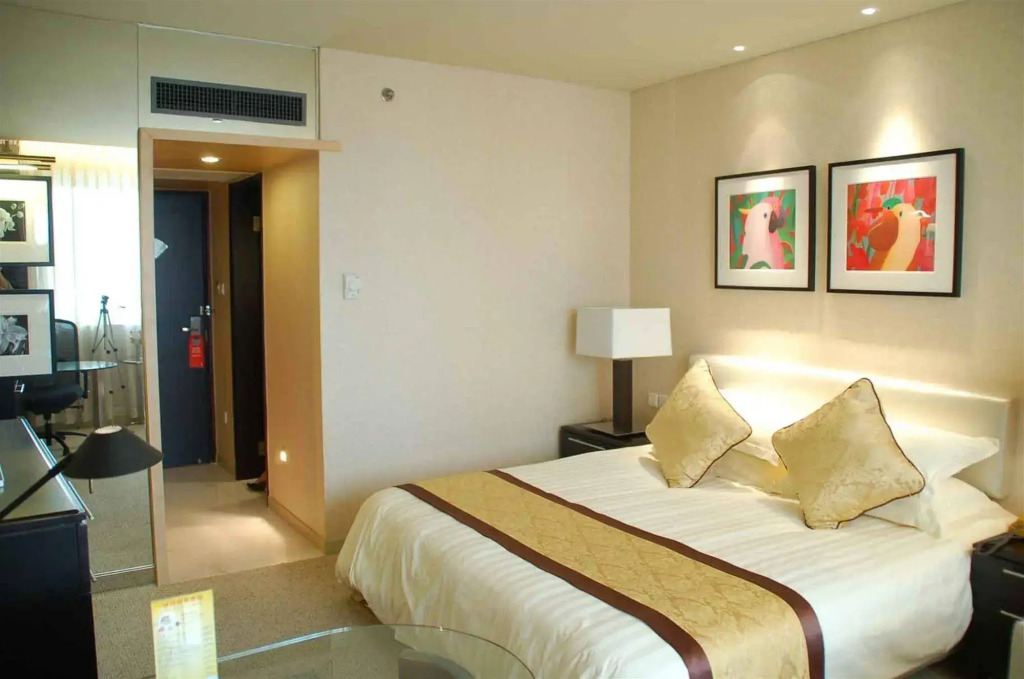 Отель Radisson Red Shanghai Wujiaochang