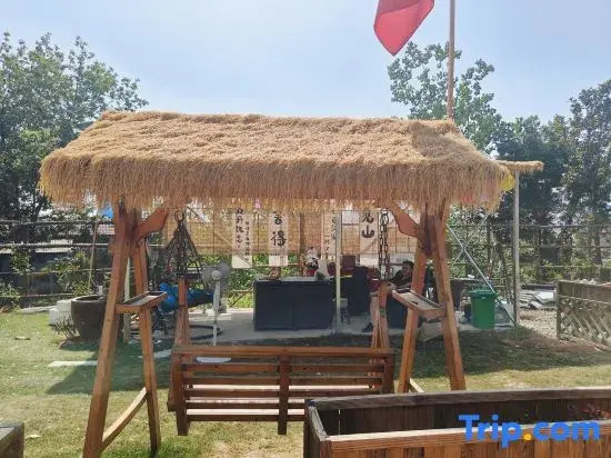 Zhongxiang has been to the B&B