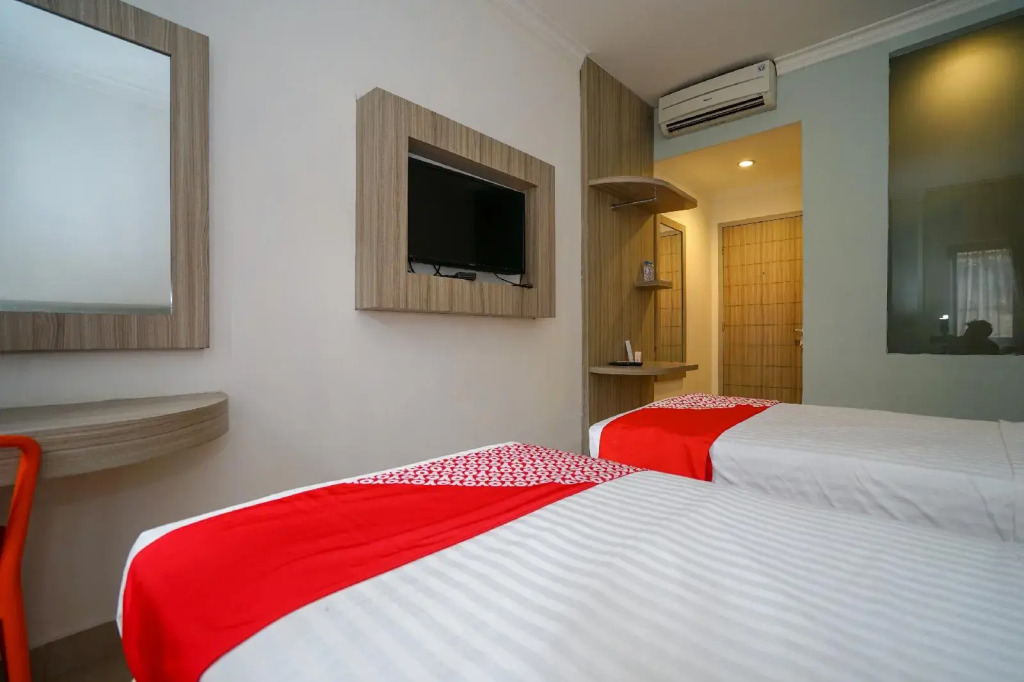 OYO 1273 Hotel Belvena