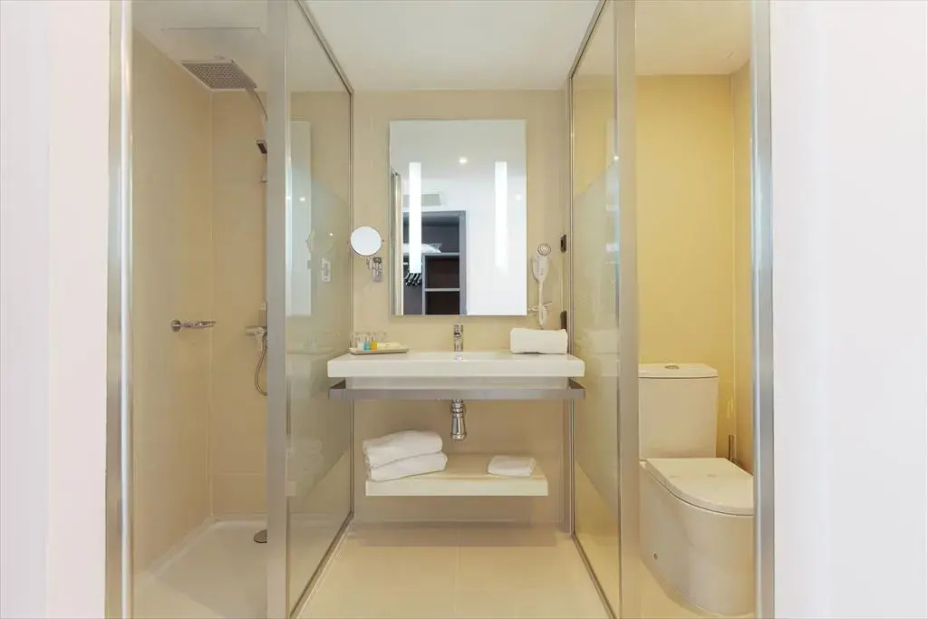 Sirenis Hotel Tres Carabelas & SPA