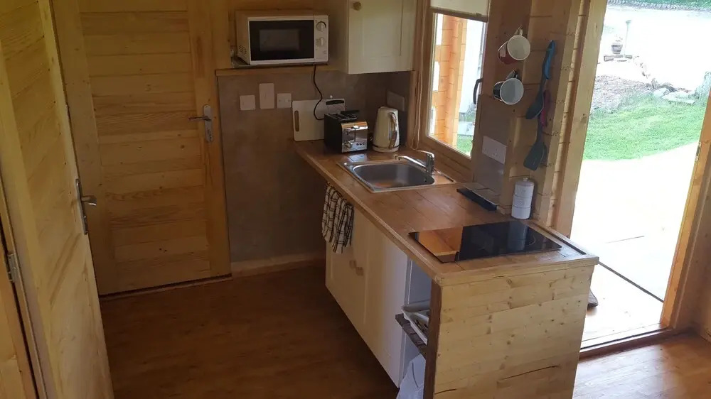 Immaculate 2-bed Log Cabin Near Portmahomack &tain