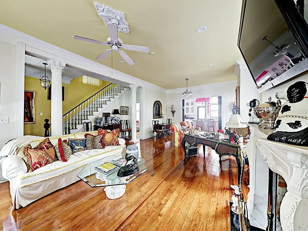 New Listing! Hip : 1 Mile To Forsyth Park 3 Bedroom Home