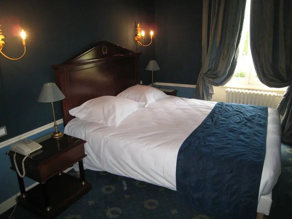 Logis Hôtel Les Maréchaux