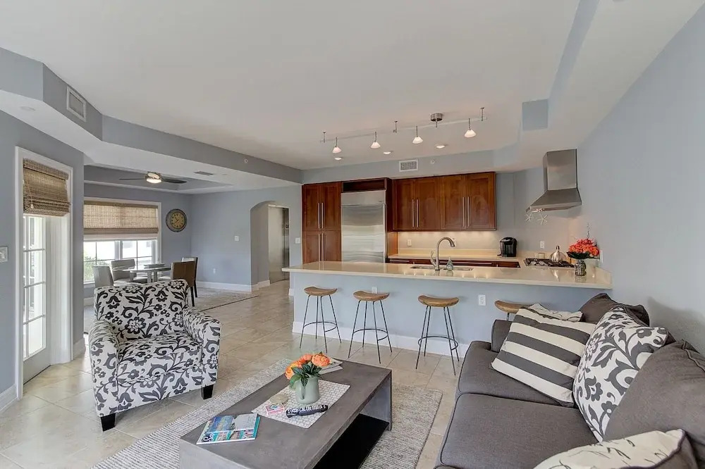 Oasis Beach Villa Unit S-1 2 Bedrooms 2 Bathrooms Apts