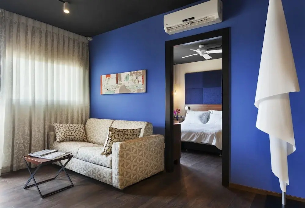 TLV Port Boutique Residence