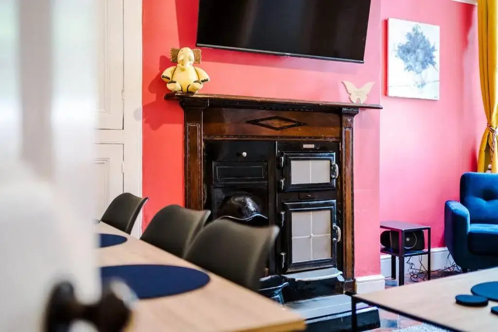Fresh, new, stylish Chester Town House to sleep 6