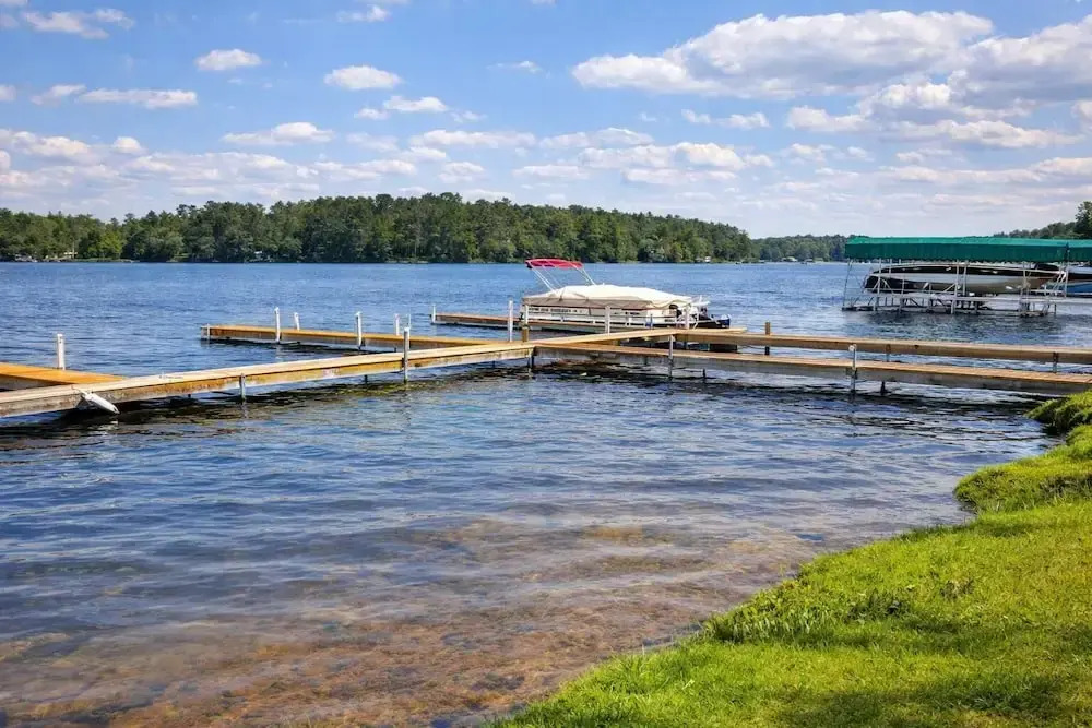 Minocqua Lake Condo B7- 2 Story Rustic Town Home