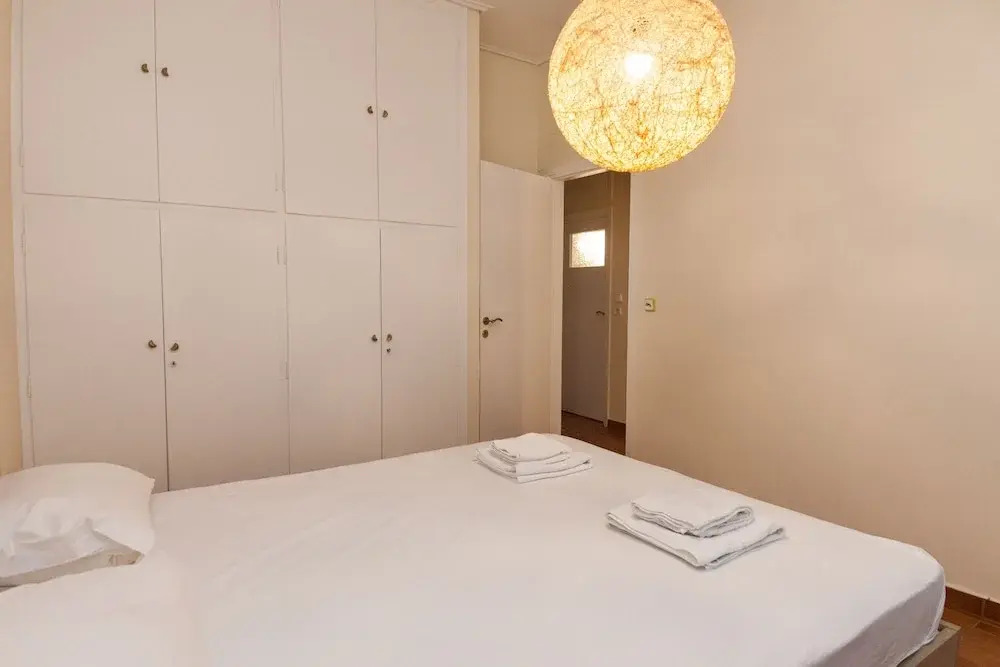 Luxury Pireas Stay New 2BR Urban Escape