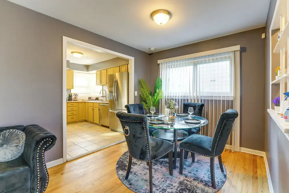 Game, Stay & Play: Family Home in Westland!