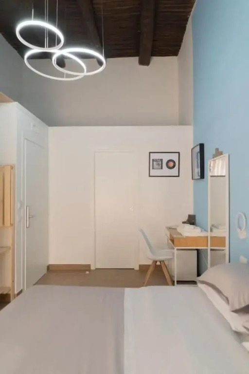 Yes I Know My Room - Storico