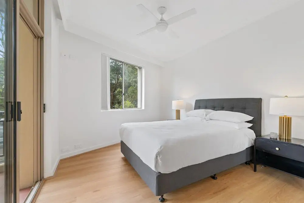 Stylish 2-bed Apartment With Pool in Camperdown