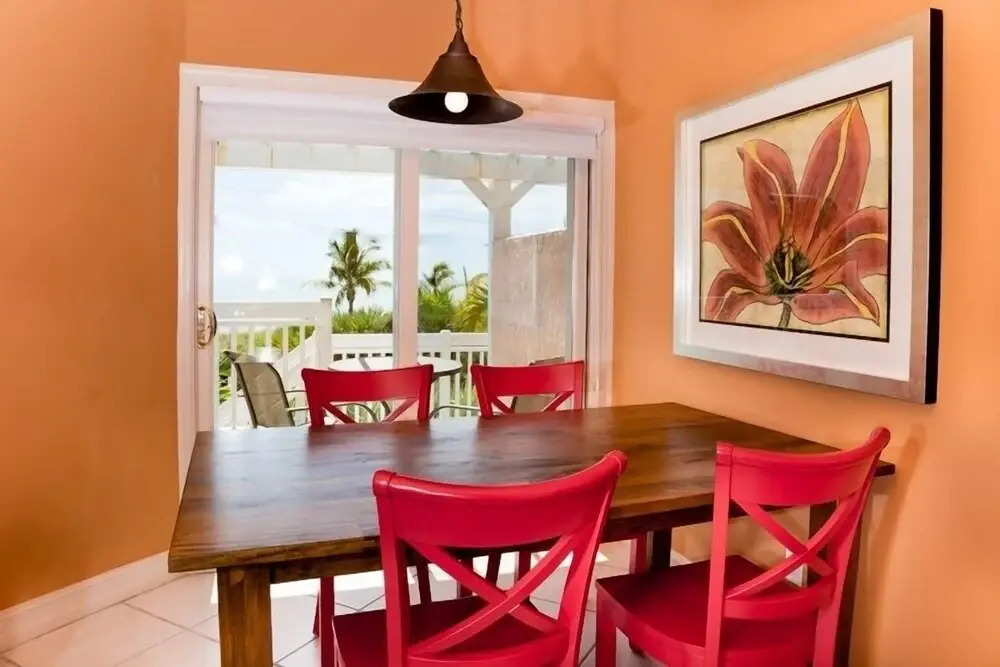 Donax 3 Bedroom Condo by RedAwning