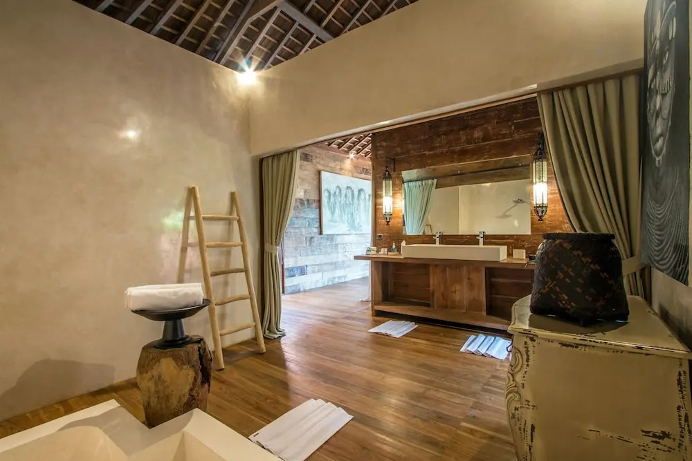 Villa Sylvia by Pertama Stay