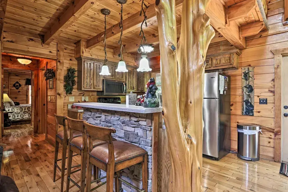 Pigeon Forge Getaway w/ Covered Patio & Hot Tub!