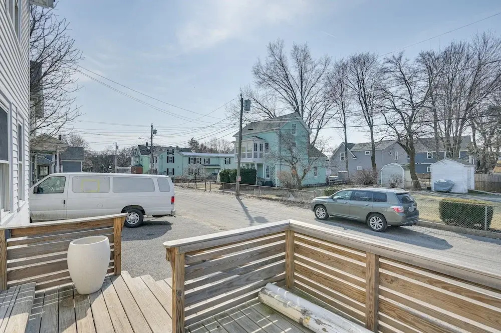 Bright & Pet-friendly Home: 2 Mi to Harvard Square