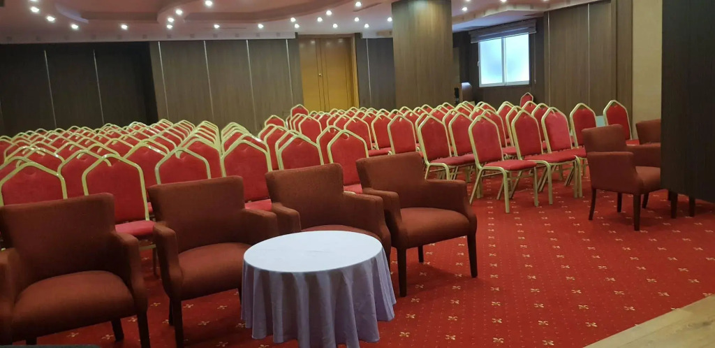 Grand Isias Hotel