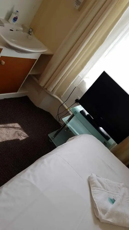 LSO Guest House