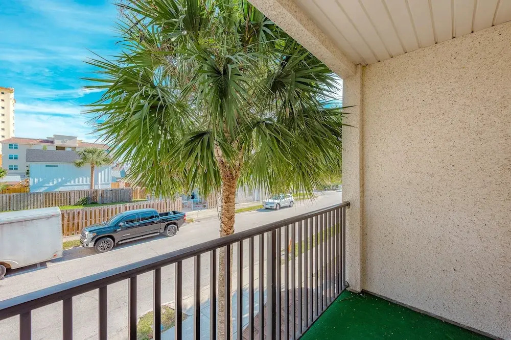 Beach Serenity 1 - Private Condo With Ocean Views