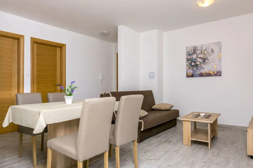 Apartments Ivan