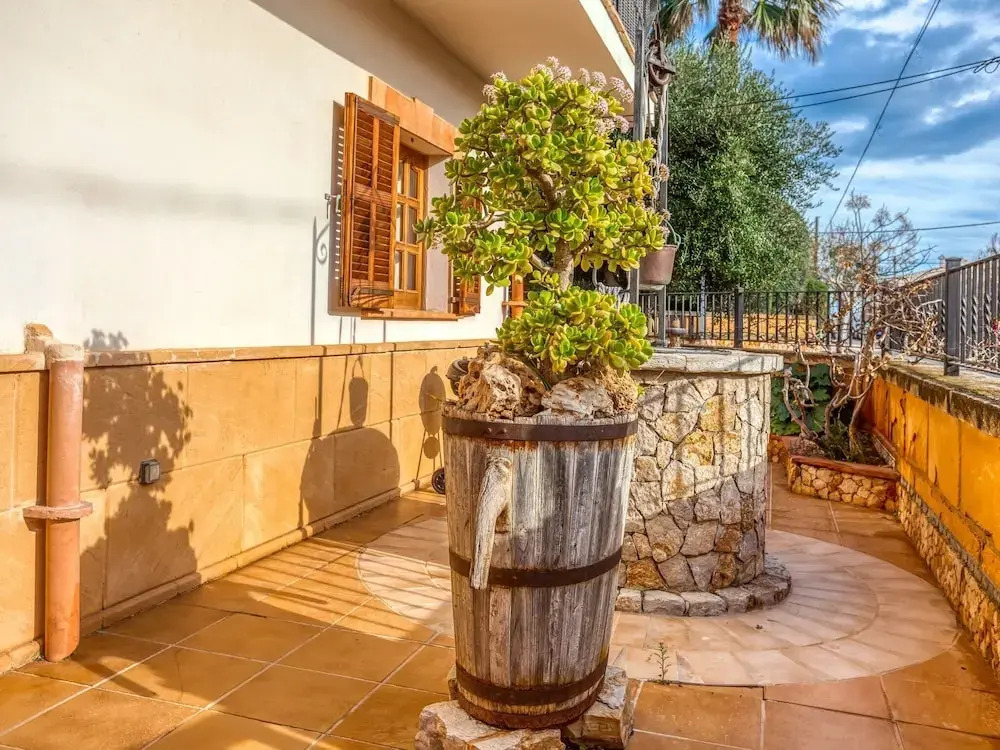 Cosy Holiday Home in S'illot-cala Morlanda With Sea Nearby
