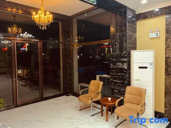 Sunite Youqi Oasis Business Hotel